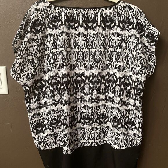 Robert Louis top  - Picture 4 of 4